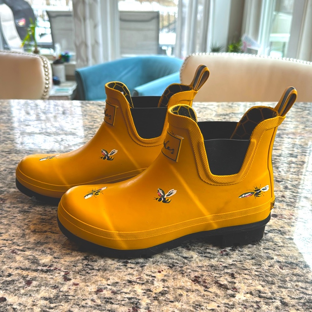 Joules Wellibob.  Size 37 Yellow Bees